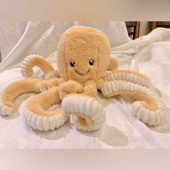 Other - ☘️Octopus plush! Adorable!!!